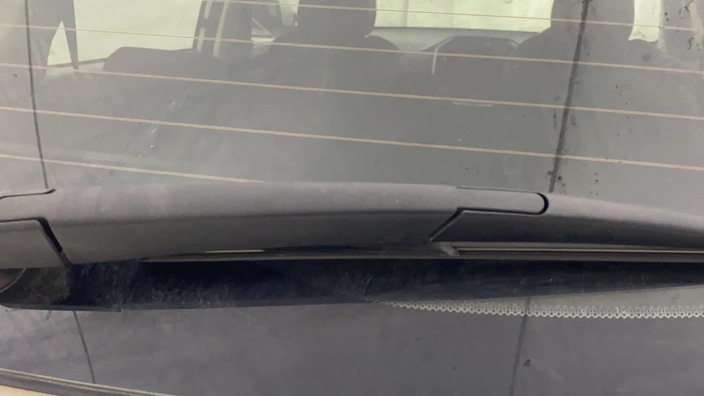 2020 MG HECTOR SHARP 2.0 DIESEL, Diesel, Manual, 1,25,836 km, Rear Wiper