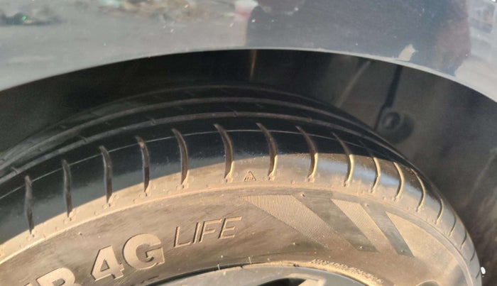 2020 Hyundai GRAND I10 NIOS SPORTZ AMT 1.2 KAPPA VTVT, Petrol, Automatic, 58,078 km, Left Rear Tyre Tread