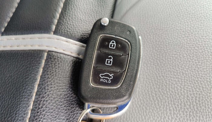 2020 Hyundai GRAND I10 NIOS SPORTZ AMT 1.2 KAPPA VTVT, Petrol, Automatic, 58,078 km, Key Close Up