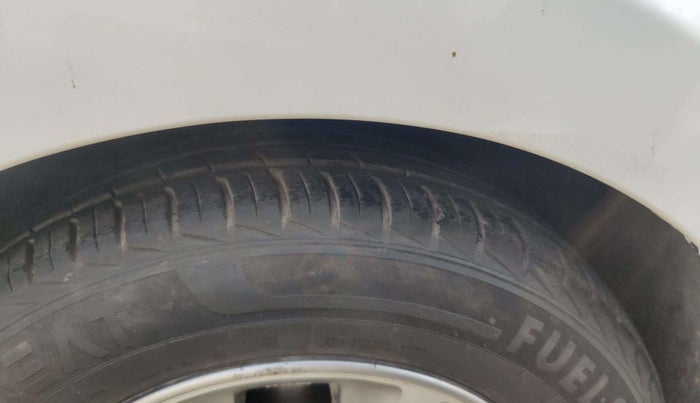 2016 Hyundai Grand i10 ASTA (O) AT 1.2 KAPPA VTVT, Petrol, Automatic, 43,883 km, Left Front Tyre Tread