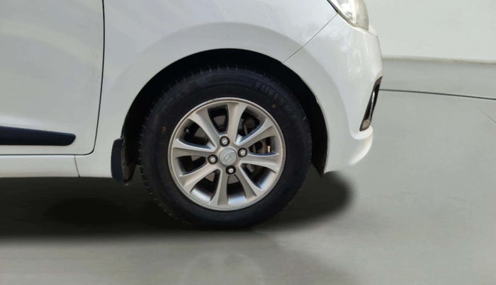 2016 Hyundai Grand i10 ASTA (O) AT 1.2 KAPPA VTVT, Petrol, Automatic, 43,883 km, Right Front Wheel