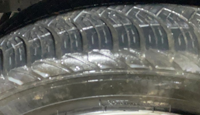 2016 Maruti Wagon R 1.0 VXI AMT, Petrol, Automatic, 71,936 km, Left Front Tyre Tread