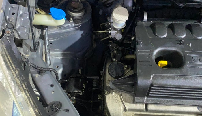 2016 Maruti Wagon R 1.0 VXI AMT, Petrol, Automatic, 71,936 km, Engine View - Right