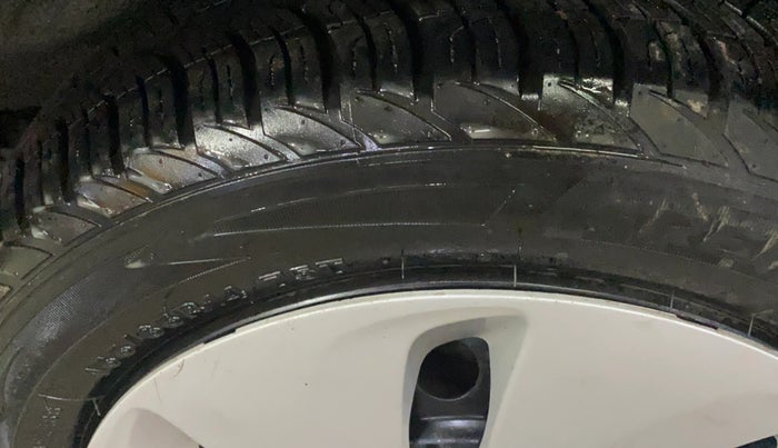 2016 Maruti Wagon R 1.0 VXI AMT, Petrol, Automatic, 71,936 km, Left Rear Tyre Tread