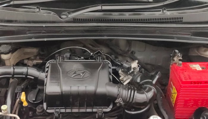 2013 Hyundai i10 MAGNA 1.1, Petrol, Manual, 1,06,088 km, Engine View