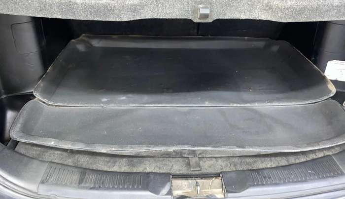 2016 Maruti S Cross ZETA 1.3, Diesel, Manual, 57,437 km, Boot Inside