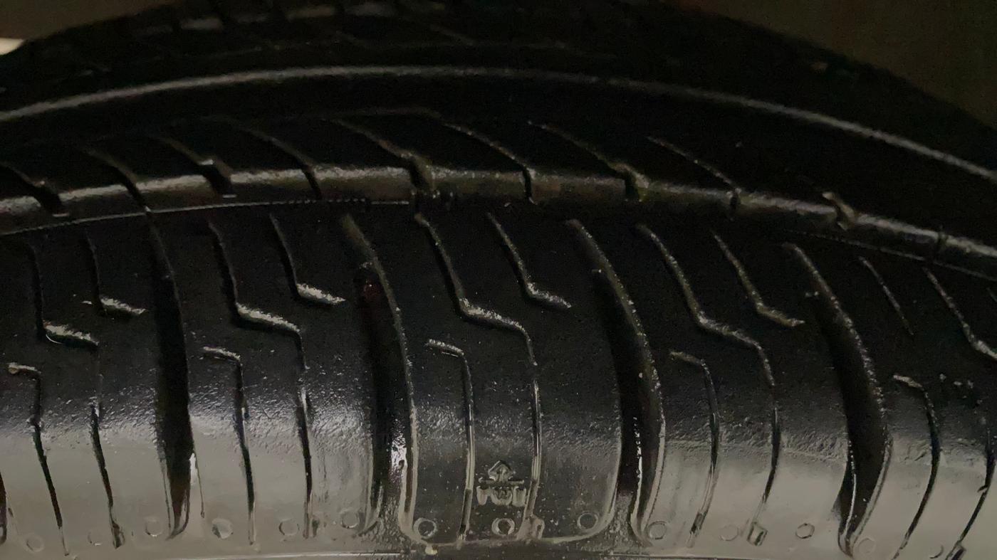 2019 Maruti Swift VDI, Diesel, Manual, 79,209 km, Left Front Tyre Tread