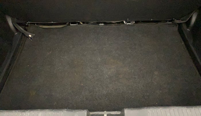 2019 Maruti Swift VDI, Diesel, Manual, 79,209 km, Boot Inside