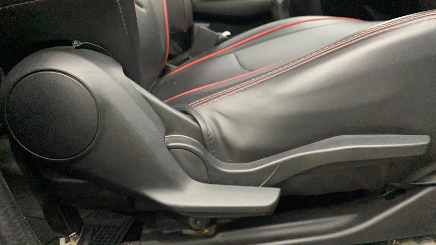 2019 Maruti Swift VDI, Diesel, Manual, 79,209 km, Driver Side Adjustment Panel