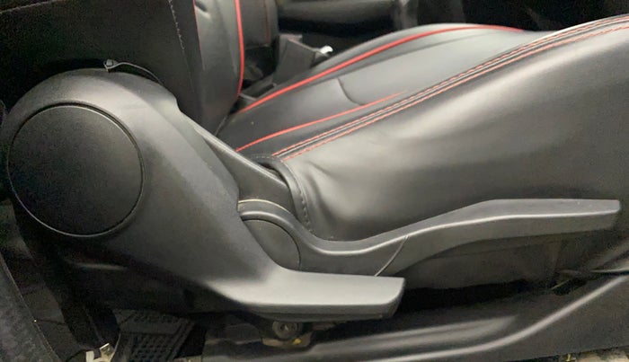 2019 Maruti Swift VDI, Diesel, Manual, 79,209 km, Driver Side Adjustment Panel