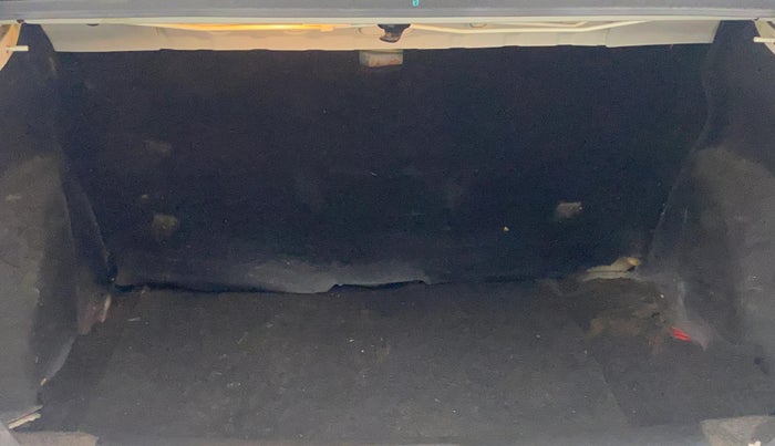 2016 Maruti Swift Dzire ZDI AMT, Diesel, Automatic, 1,19,730 km, Boot Inside