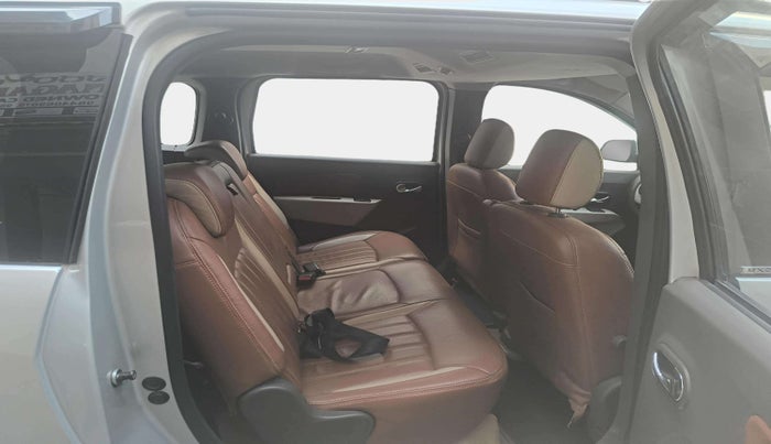 2017 Renault Lodgy 110 PS RXZ STEPWAY 8 STR, Diesel, Manual, 56,117 km, Right Side Rear Door Cabin