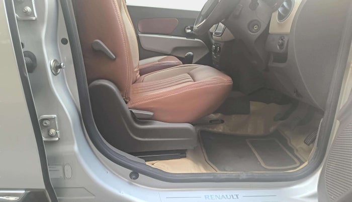 2017 Renault Lodgy 110 PS RXZ STEPWAY 8 STR, Diesel, Manual, 56,117 km, Driver Side Adjustment Panel