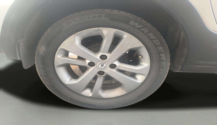 2017 Renault Lodgy 110 PS RXZ STEPWAY 8 STR, Diesel, Manual, 56,117 km, Right Rear Wheel