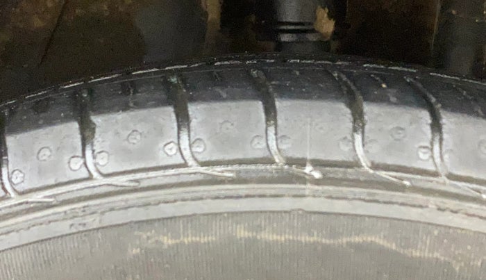 2019 Tata NEXON XE PETROL, Petrol, Manual, 30,670 km, Left Rear Tyre Tread