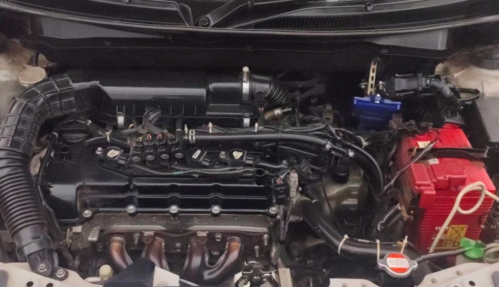 2019 Maruti Swift VXI AMT, CNG, Automatic, 98,606 km, Engine View