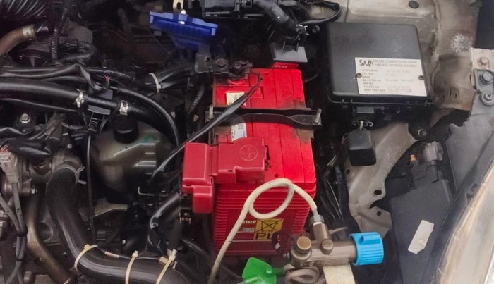 2019 Maruti Swift VXI AMT, CNG, Automatic, 98,606 km, Engine View - Left