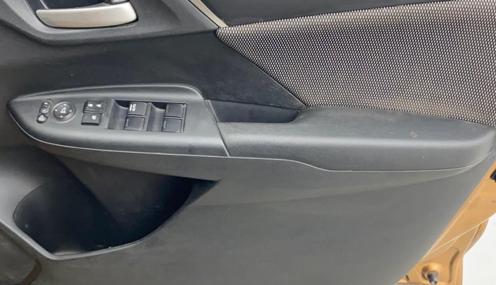 2017 Honda WR-V 1.5L I-DTEC VX MT, Diesel, Manual, 57,974 km, Driver Side Door Panels Control