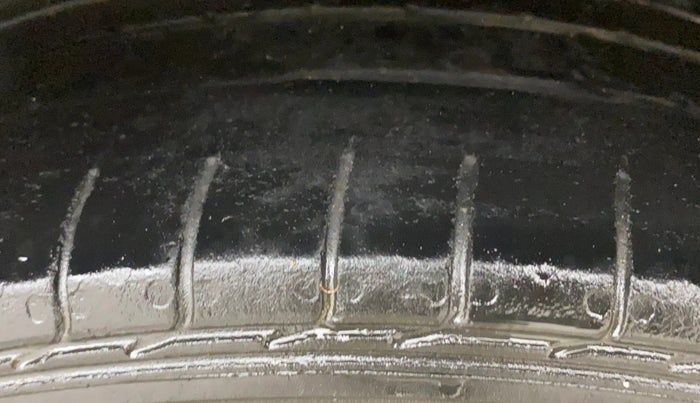 2021 Skoda Rapid AMBITION AT TSI, Petrol, Automatic, 60,923 km, Left Rear Tyre Tread