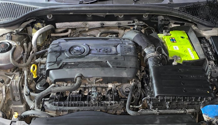 2016 Skoda Octavia STYLE PLUS AT 1.8 TSI, Petrol, Automatic, 58,090 km, Engine View