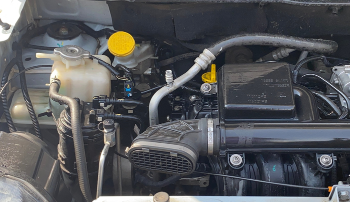 2020 Renault TRIBER RXZ, Petrol, Manual, 82,282 km, Engine View - Right