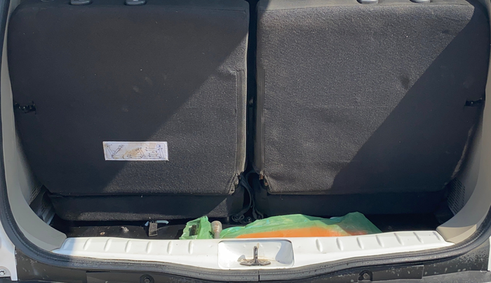 2020 Renault TRIBER RXZ, Petrol, Manual, 82,282 km, Boot Inside