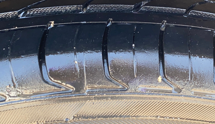 2020 Renault TRIBER RXZ, Petrol, Manual, 82,282 km, Right Rear Tyre Tread