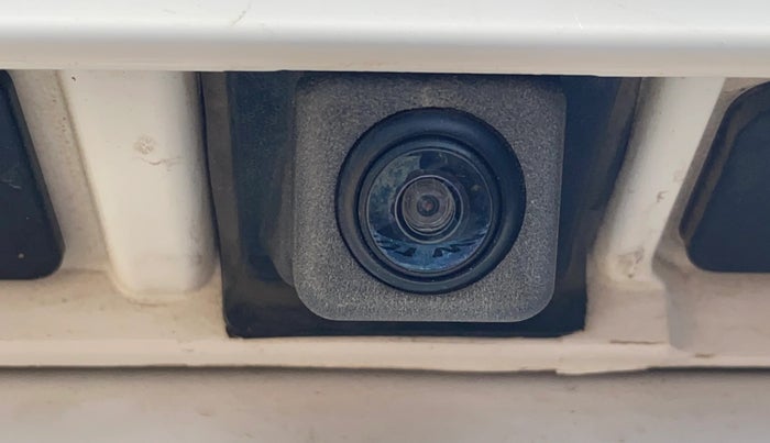 2020 Renault TRIBER RXZ, Petrol, Manual, 82,282 km, Parking Camera