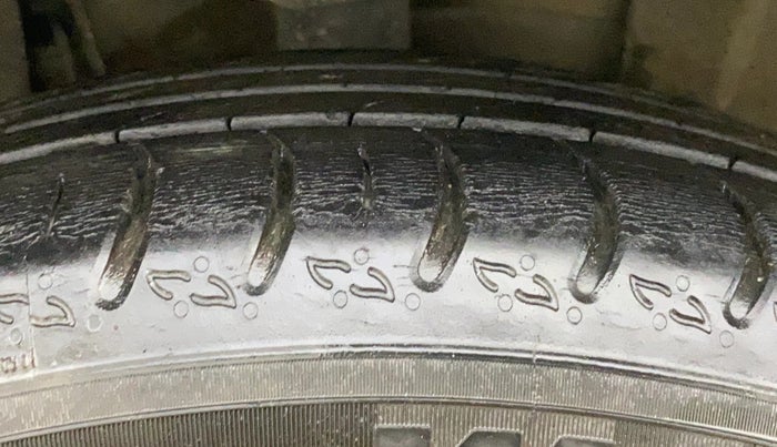 2022 Skoda KUSHAQ STYLE 1.5L TSI MT, Petrol, Manual, 35,946 km, Right Front Tyre Tread