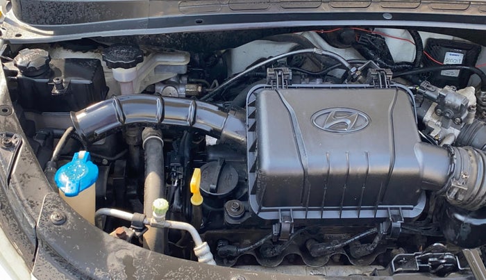 2013 Hyundai i10 MAGNA 1.1, CNG, Manual, 74,640 km, Engine View - Right