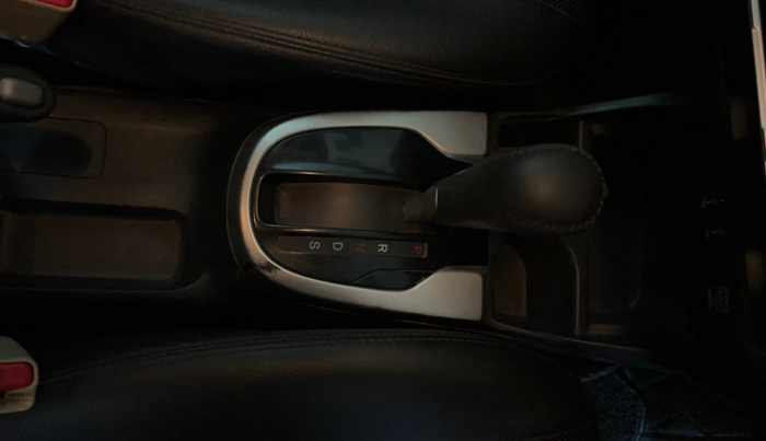 2019 Honda Jazz 1.2L I-VTEC VX CVT, Petrol, Automatic, 51,094 km, Gear Lever