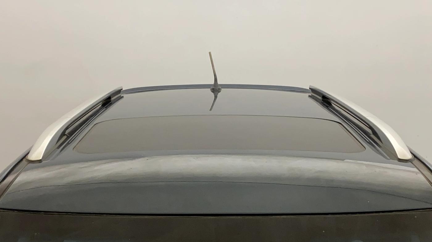 2019 Mahindra XUV300 W8 (O) 1.5 DIESEL AMT, Diesel, Automatic, 81,169 km, Moonroof/ Sunroof