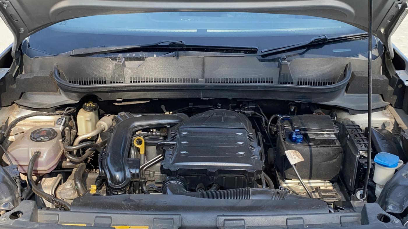 2022 Volkswagen TAIGUN HIGHLINE 1.0 TSI MT, Petrol, Manual, 28,538 km, Engine View