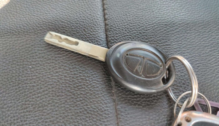 2019 Tata NEXON XE PETROL, Petrol, Manual, 60,803 km, Key Close Up