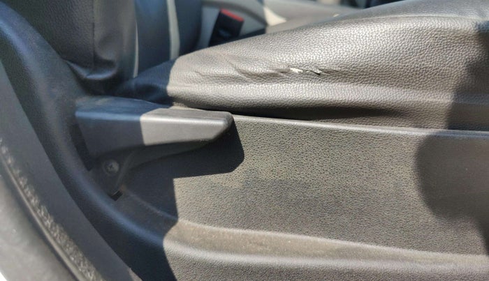 2019 Tata NEXON XE PETROL, Petrol, Manual, 60,803 km, Driver Side Adjustment Panel