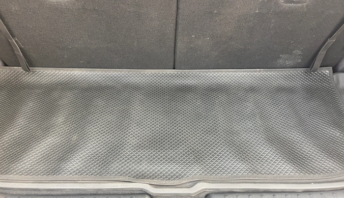 2023 KIA CARENS  PRESTIGE PLUS 1.5 TURBO PETROL DCT 7 STR, Petrol, Automatic, 50,357 km, Boot Inside