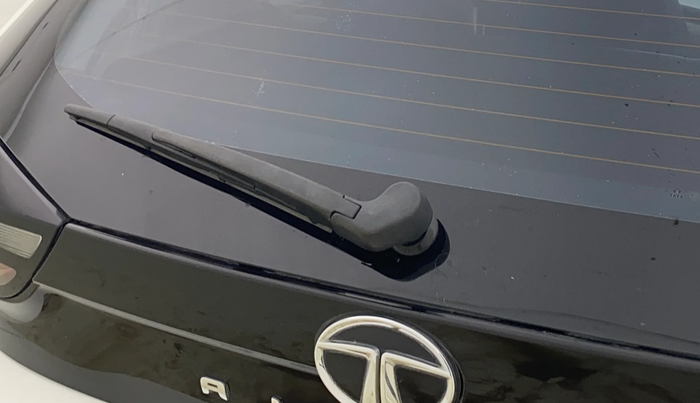 2022 Tata ALTROZ XZA PLUS, Petrol, Automatic, 53,140 km, Rear Wiper