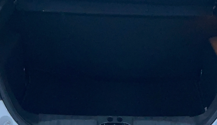 2019 Ford New Figo TITANIUM 1.2 PETROL MT, Petrol, Manual, 57,969 km, Boot Inside