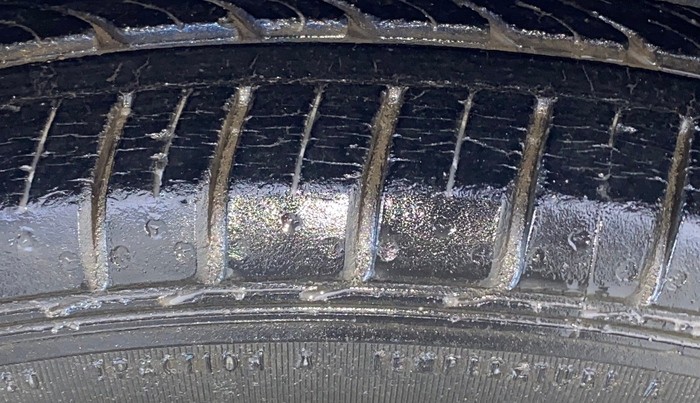 2015 Hyundai Elite i20 ASTA 1.2, Petrol, Manual, 28,652 km, Left Front Tyre Tread