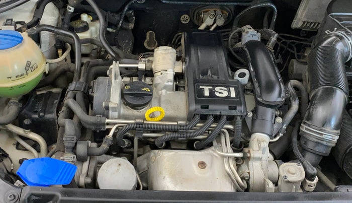 2016 Volkswagen Vento HIGHLINE PETROL AT, Petrol, Automatic, 58,985 km, Engine View - Right