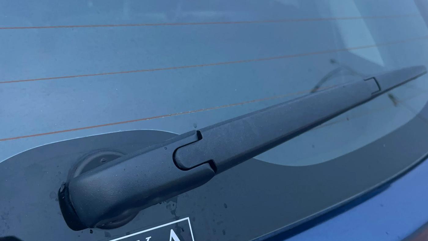 2022 Maruti IGNIS ZETA 1.2 AMT, Petrol, Automatic, 22,810 km, Rear Wiper