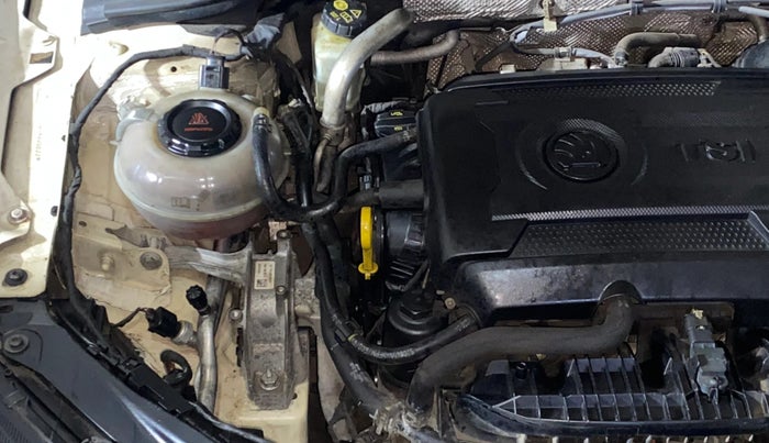 2019 Skoda Octavia L&K 1.8 TSI AT, Petrol, Automatic, 72,775 km, Engine View - Right