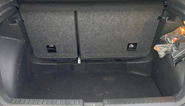 2021 Skoda KUSHAQ AMBITION 1.0L TSI MT, Petrol, Manual, 47,872 km, Boot Inside