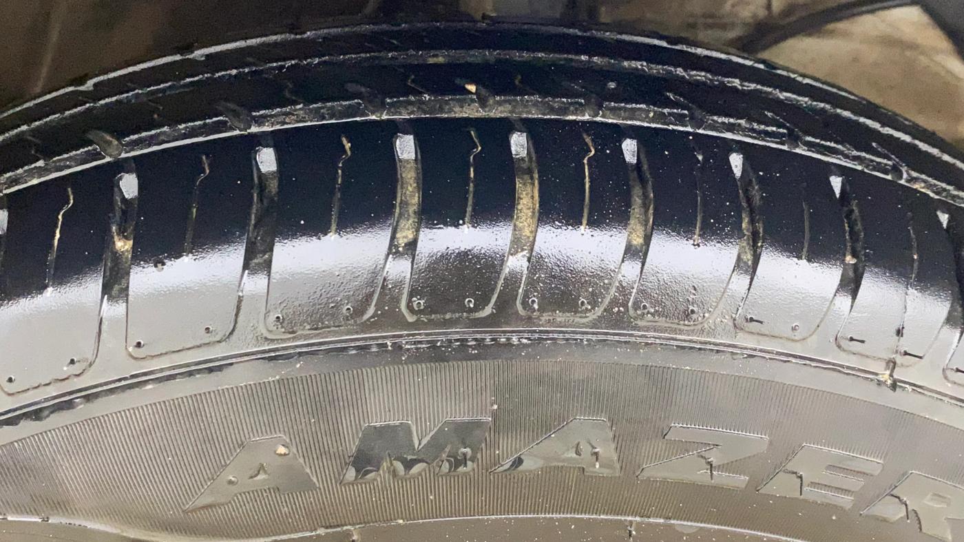 2020 Maruti Dzire VXI, Petrol, Manual, 40,573 km, Right Front Tyre Tread