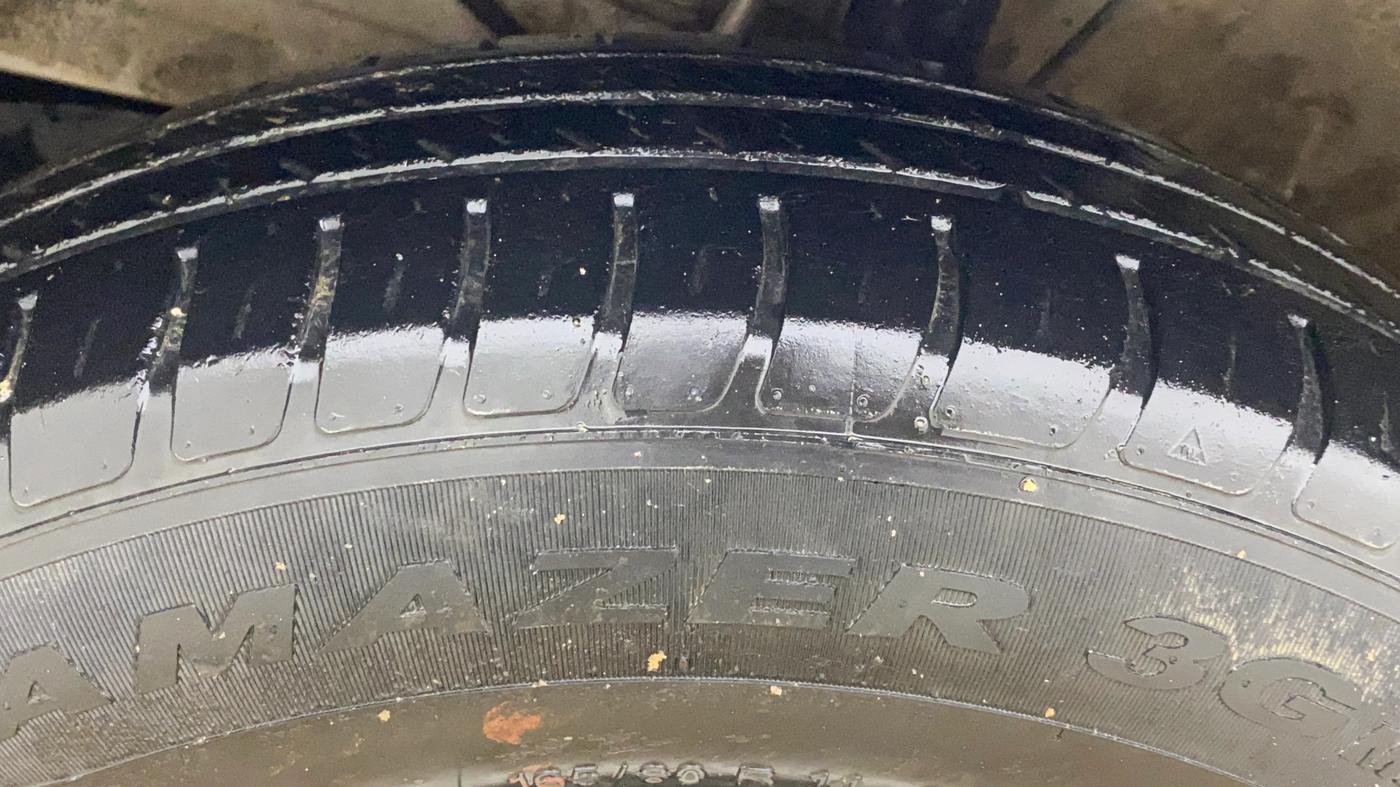 2020 Maruti Dzire VXI, Petrol, Manual, 40,573 km, Left Front Tyre Tread