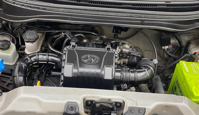 2015 Hyundai Eon ERA +, Petrol, Manual, 85,616 km, Engine View