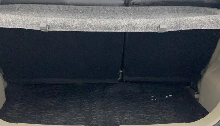 2016 Maruti Celerio VXI AMT, Petrol, Automatic, 35,668 km, Boot Inside