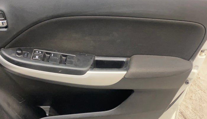 2018 Maruti Baleno ALPHA CVT PETROL 1.2, Petrol, Automatic, 1,20,705 km, Driver Side Door Panels Control