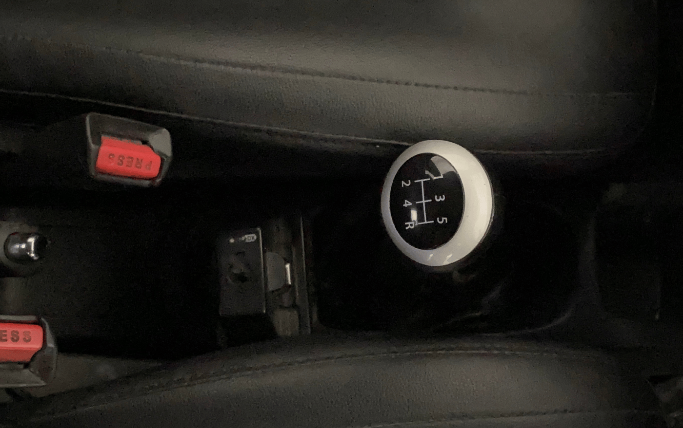2015 Maruti Wagon R 1.0 VXI, Petrol, Manual, 1,15,070 km, Gear Lever
