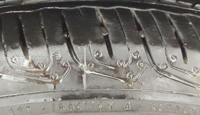 2013 Honda Amaze 1.2L I-VTEC VX, Petrol, Manual, 60,093 km, Left Rear Tyre Tread